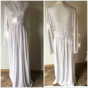 Kohkoh white long dress size 3 (m/l) stretchy